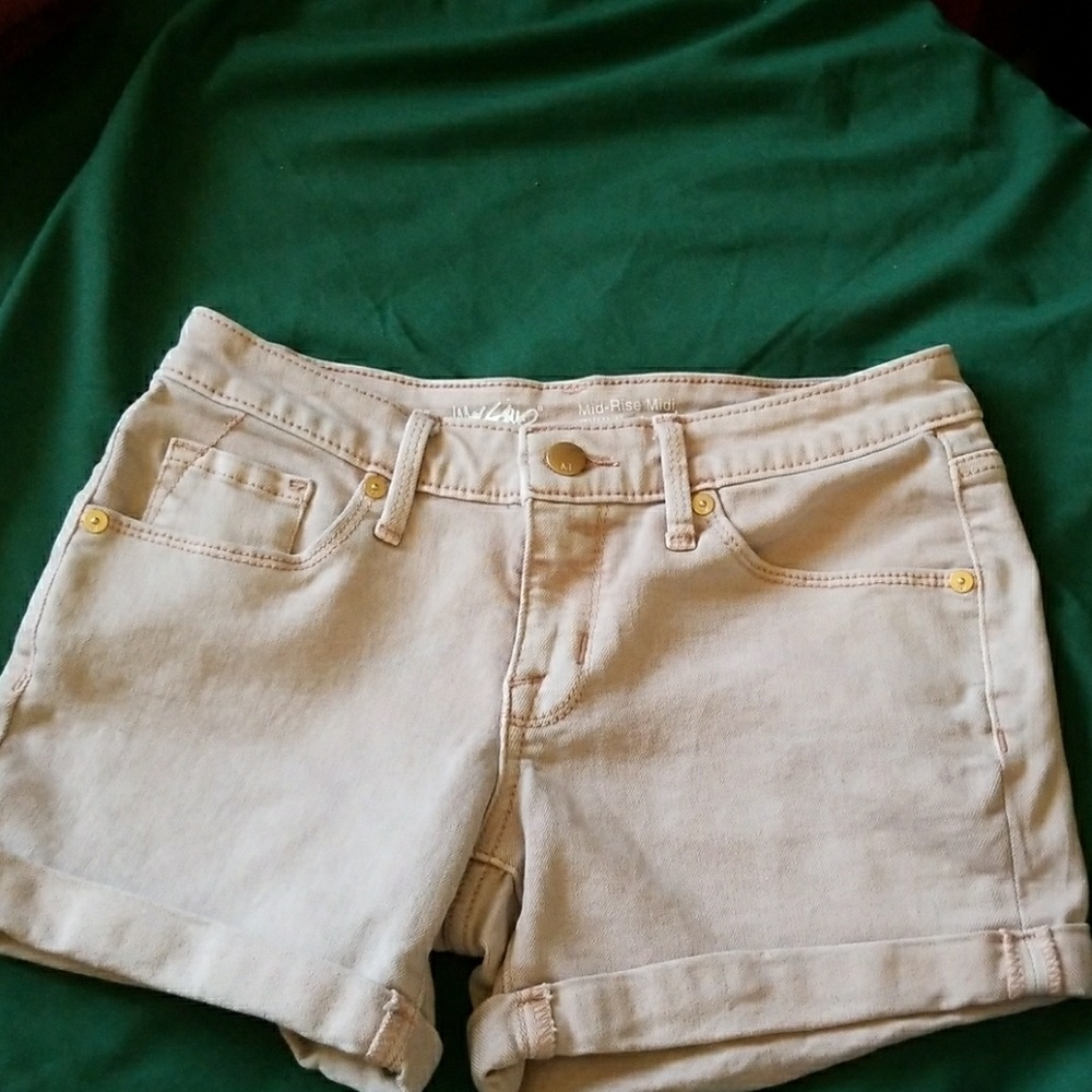 Cotton candy pink mid- rise shorts